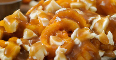Make Cheese with Paula – Poutine – All curds, no whey! Make Cheese with Paula – Poutine – All curds, no whey!